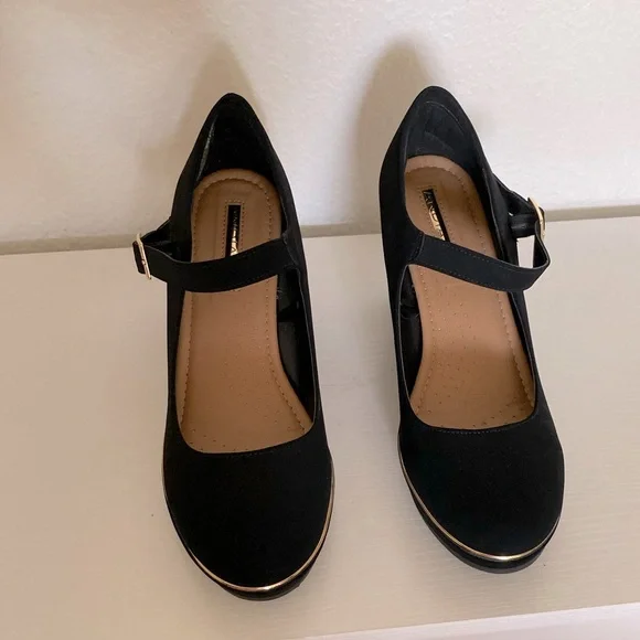 Chic Black Wedge Mary Jane Shoes - Picture 1 of 3